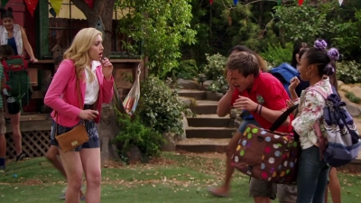 warpednapalmBunkd_S02E01_Griff_is_in_the_House_720p255B22-08-40255Dwarpednapalm.jpg