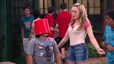 Bunkd_S01E18_Love_is_for_the_birds_16-21-02_warpednapalm.jpg
