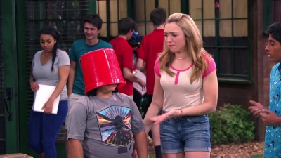 Bunkd_S01E18_Love_is_for_the_birds_16-21-08_warpednapalm.jpg