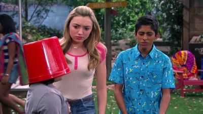 Bunkd_S01E18_Love_is_for_the_birds_16-21-15_warpednapalm.jpg