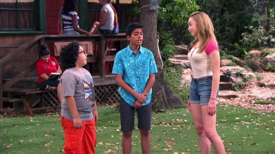 Bunkd_S01E18_Love_is_for_the_birds_16-22-23_warpednapalm.jpg
