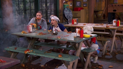 Peyton_R_List_-_Bunk_d_s01e11_There_s_No_Place_Like_Camp_281129.jpg