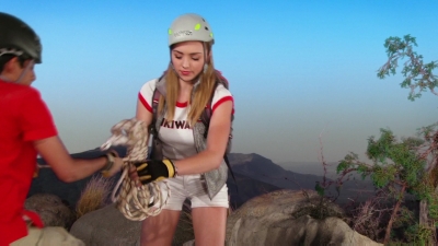 warpednapalmcapsBunkd_S02E06_Luke_Out_Below__23-31-20_warpednapalmcaps.jpg